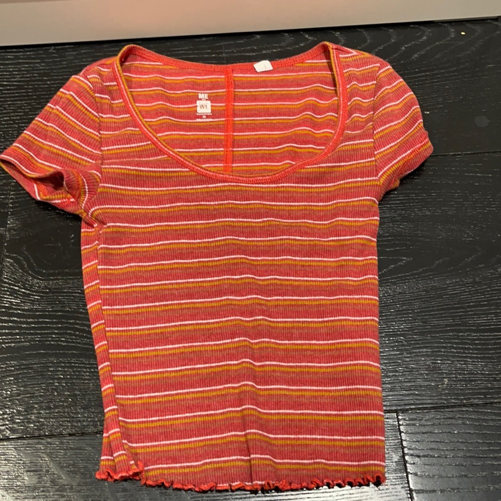 Striped sleeved shirt
